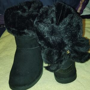 Women's Black Fur-Lined Boots